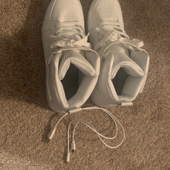 Other - WHITE LIGHT UP SNEAKERS, Size 41 Female 9.5 - 10, NWOT.
